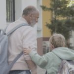 découvrez des conseils pratiques pour accompagner votre enfant à l'école en douceur, sans stress ni pression, afin de favoriser son épanouissement et sa réussite.