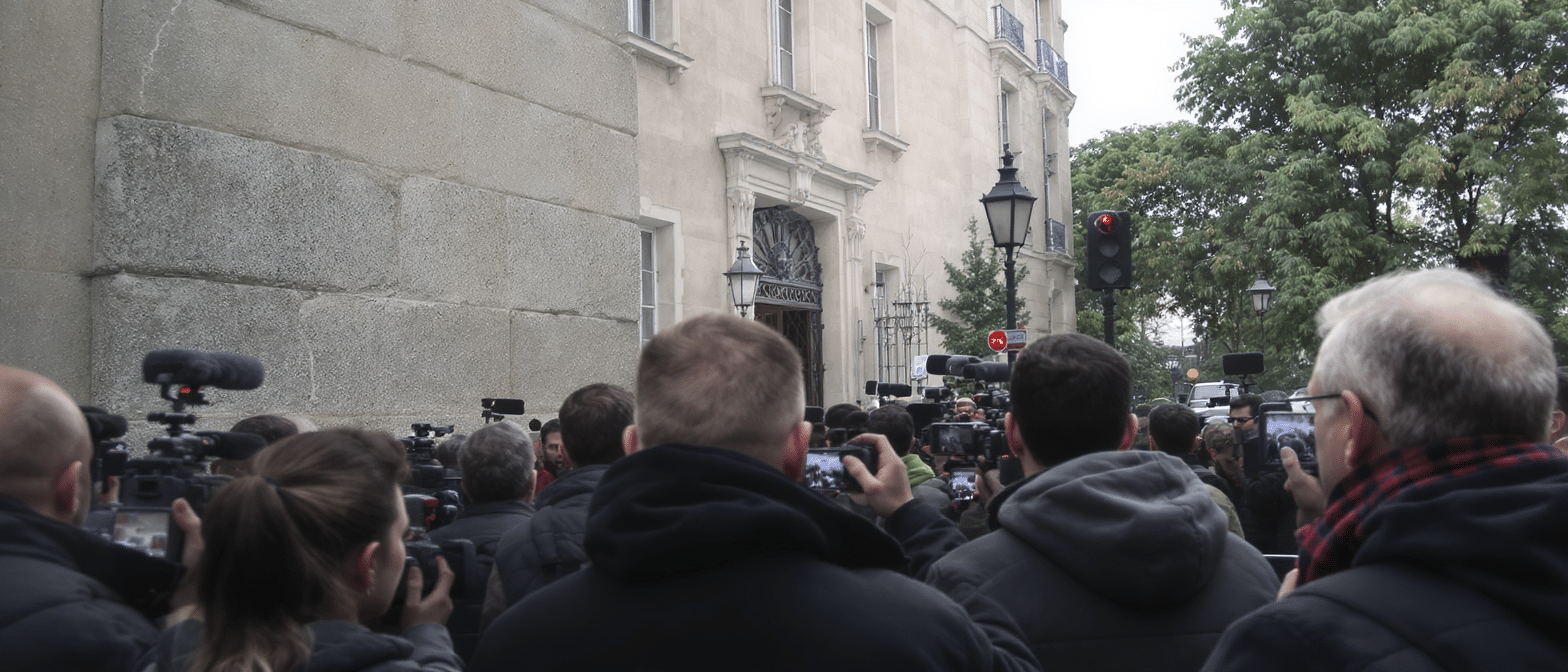 découvrez les célébrités françaises qui font l'actualité et rayonnent tout au long de cette année, entre succès, événements marquants et influence culturelle.