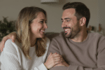découvrez les signes clés qui indiquent qu'une relation est saine et équilibrée pour mieux cultiver votre bien-être affectif.