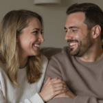 découvrez les signes clés qui indiquent qu'une relation est saine et équilibrée pour mieux cultiver votre bien-être affectif.