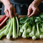 découvrez notre guide pratique pour bien choisir et préparer la rhubarbe, astuces et conseils pour réussir vos recettes avec ce délicieux ingrédient.