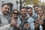 découvrez les personnalités incontournables qui dominent les réseaux sociaux et influencent les tendances en ligne.