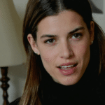 charlotte casiraghi partage avec émotion ses souvenirs et rend hommage à sa mère, caroline de monaco, qu'elle décrit comme une femme d'exception ayant marqué son enfance.