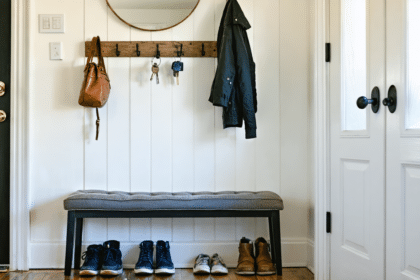 découvrez des idées déco pour aménager une entrée accueillante, élégante et pratique, avec des solutions de rangement adaptées à votre espace.