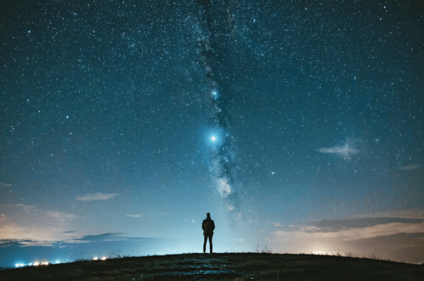 en octobre, trois signes du zodiaque bénéficient d’une belle énergie astrale. découvrez ce que les astres leur réservent.