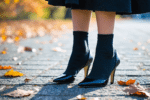 Chaussures ouvertes en automne : l’astuce mode pour les porter avec style malgré la fraîcheur