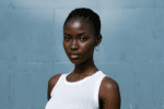 découvrez rachel ojuromi, mannequin nigériane révélée sur les réseaux sociaux, dont le style et le parcours font sensation dans l’univers de la mode.